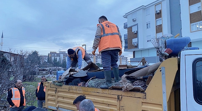 Antalya'da Afet Sonrası Kurtarma Çalışmaları Hızla Sürüyor