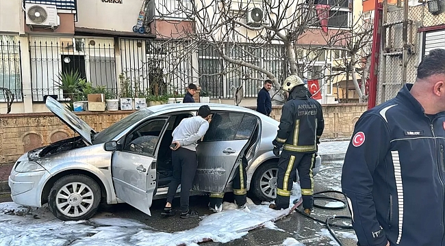 Kepez'de Test Sürüşündeki Otomobil Alev Aldı